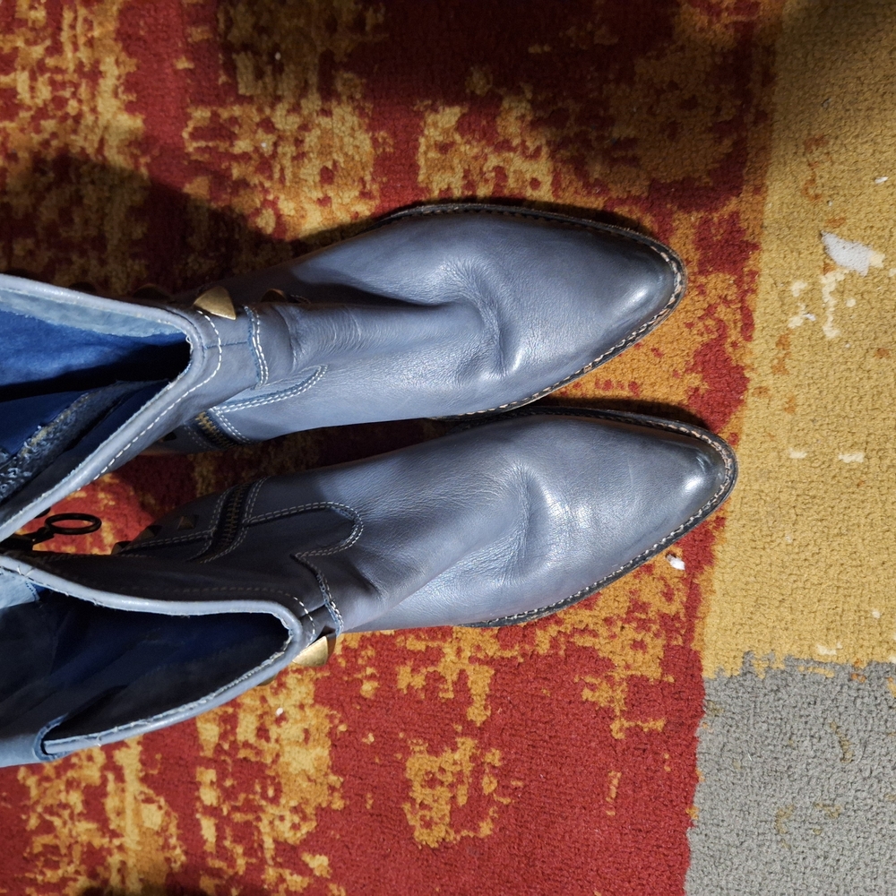 Blue Ankle Boots with Pointed Toe and Moderate Heel